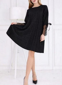 Lurex πλισέ φόρεμα με δαντέλα στα μανίκια - Μαύρο