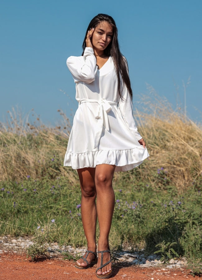 Mini φόρεμα με ζώνη και βολάν στο τελείωμα - Λευκό